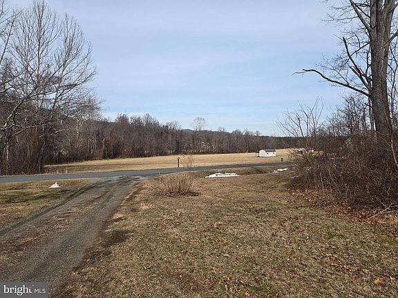 5th image of 2996 Etlan Rd