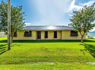 402 Four Point Dr, Raceland, LA 70394