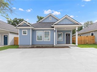 1803 Pin Oak St, Bryan, TX 77803