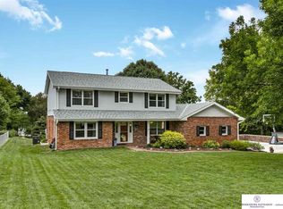 7515 Pratt St, Omaha, NE 68134