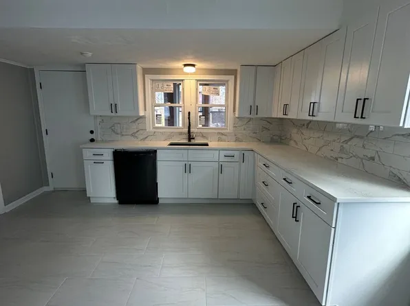 177 Hart St, New Britain, 177 Hart St APT 2, New Britain, CT 06052