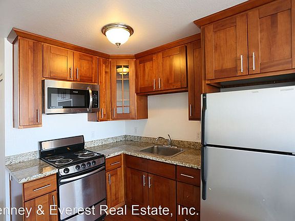 3rd image of 39 Fair Ave #203