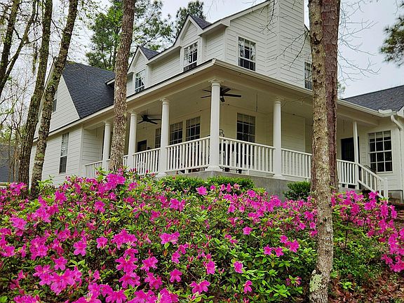 2nd image of 100 Lords Cir