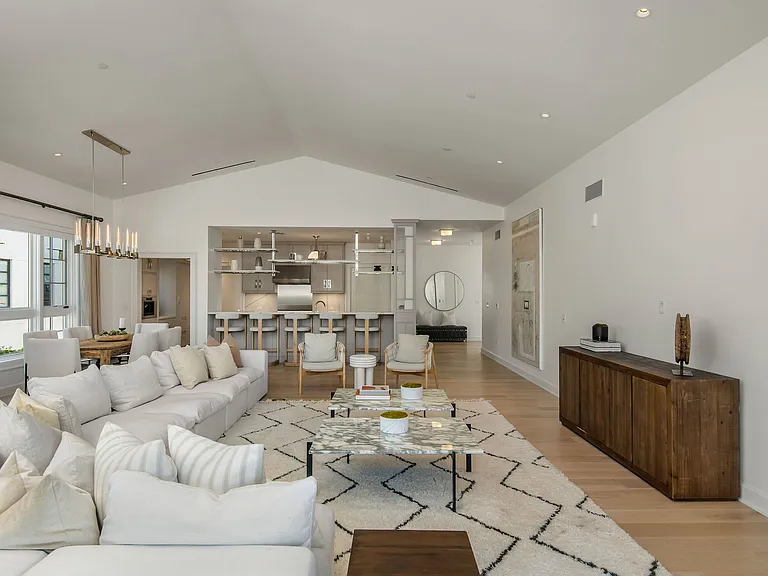 The Residences at Palisades Village — Photo 87