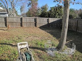 5th image of 215 S Teakwood Ct