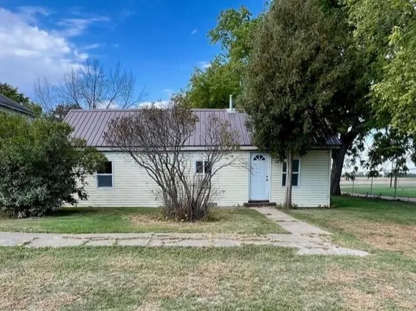706 9th St S, Grand Junction, IA 50107