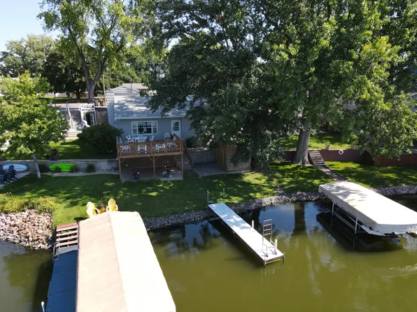 185 S Harmon Dr, Mitchell, SD 57301