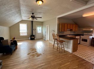 107 E Bridge Ave, Saratoga, WY 82331
