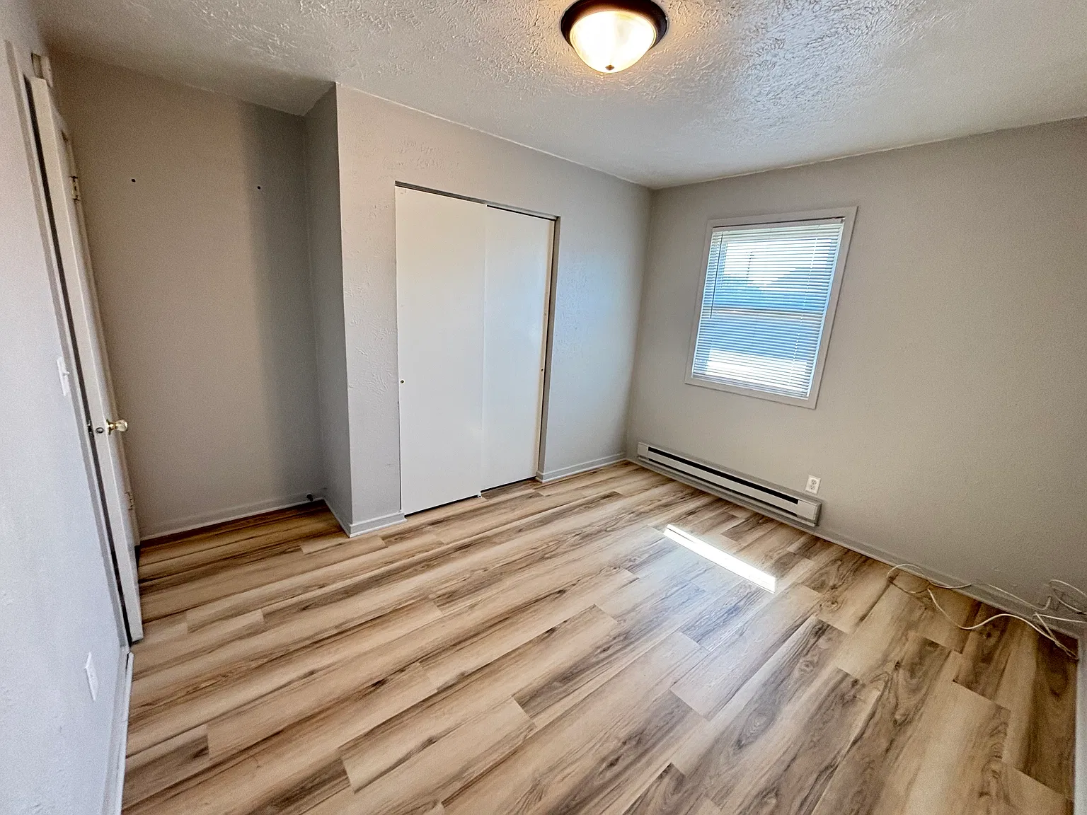 2 bed, $985 — Photo 4