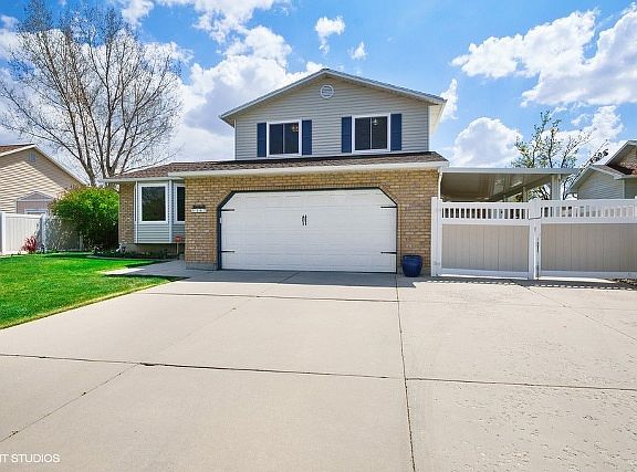 3rd image of 1267 W Morning Vista Dr
