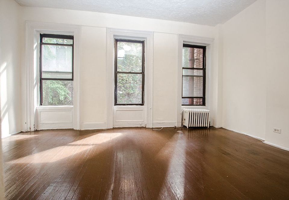 1st image of 302 E 50th St APT 3A
