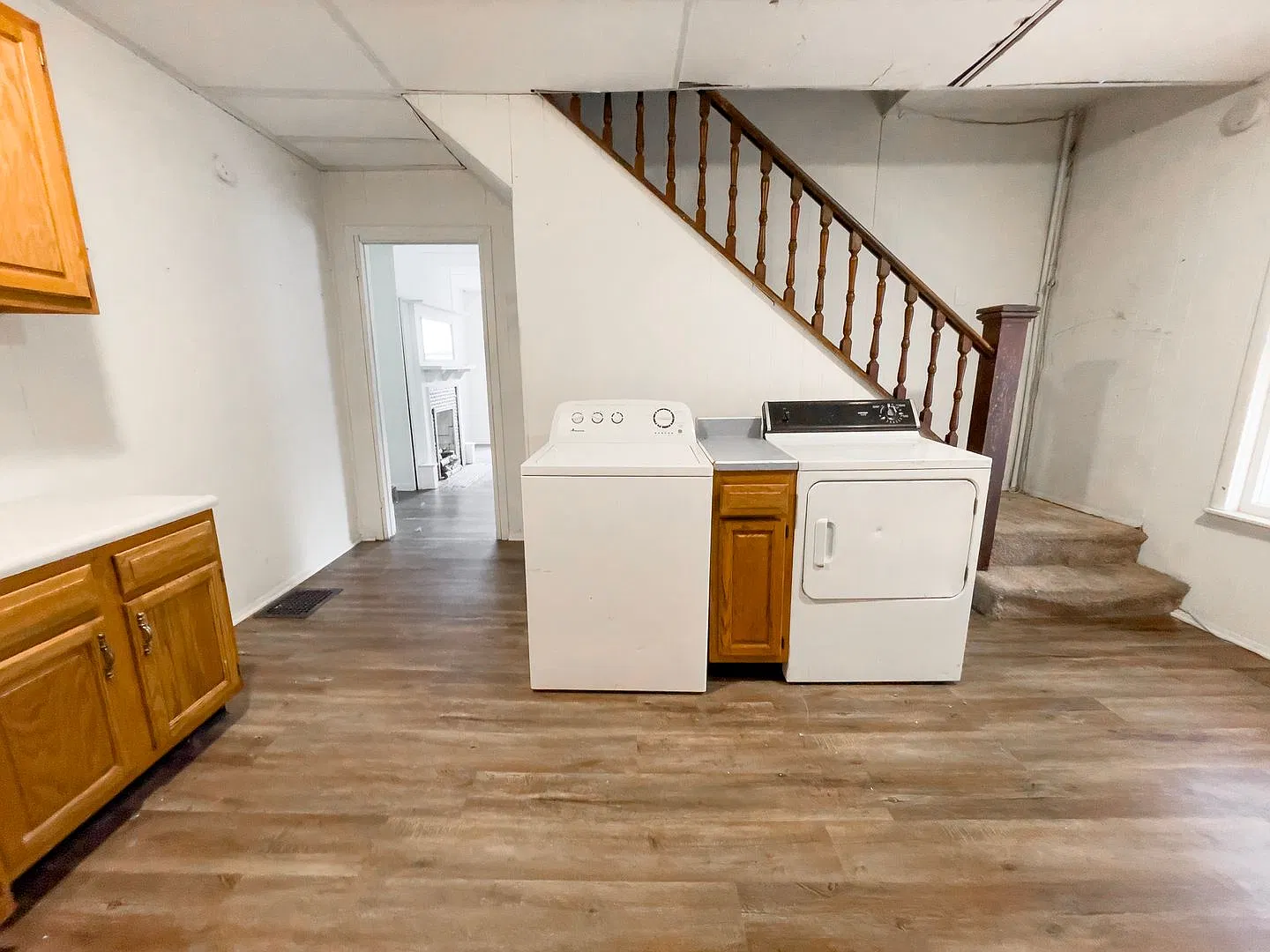 824 W University Ave — Photo 4