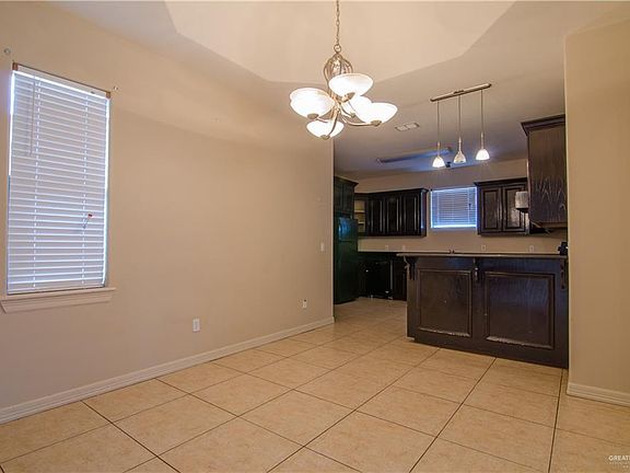 4th image of 4008 Ebony Ave