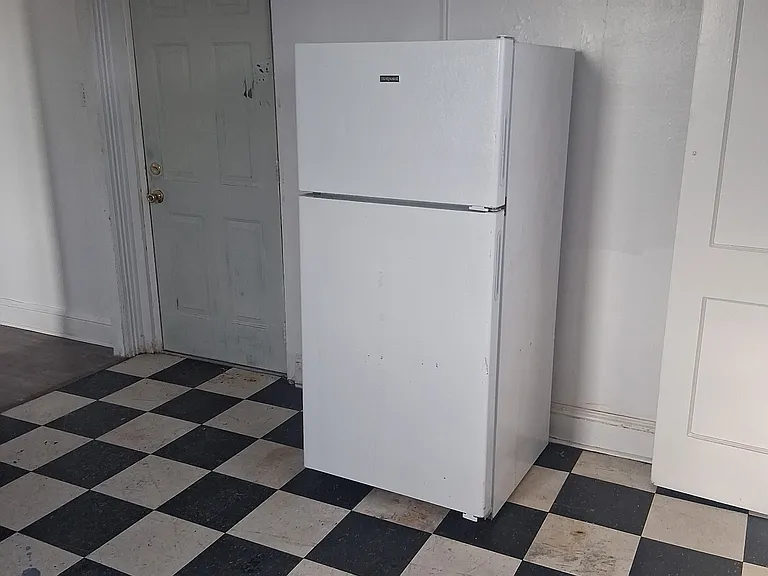 4617 Wayne Ave #6 — Photo 4