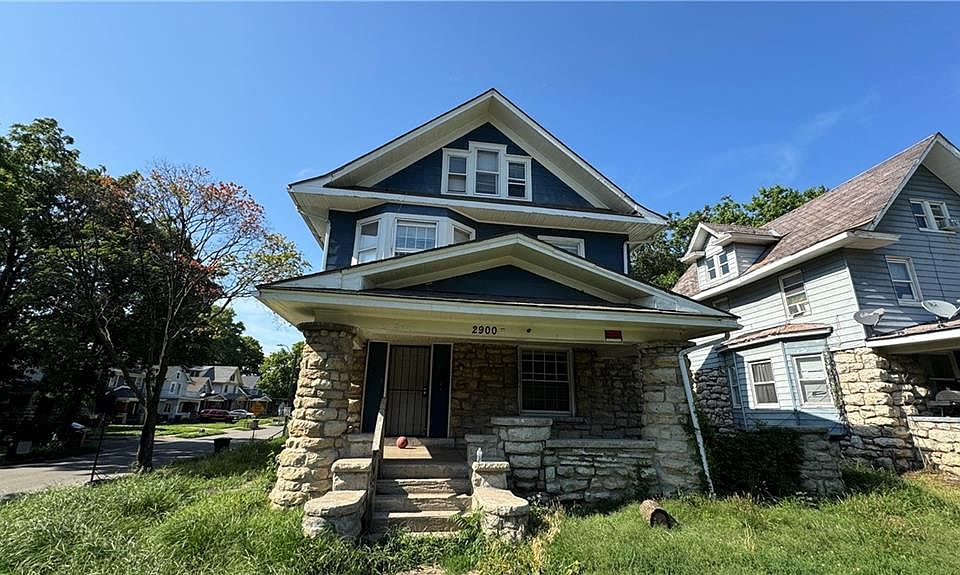 1st image of 2900 E 35th St