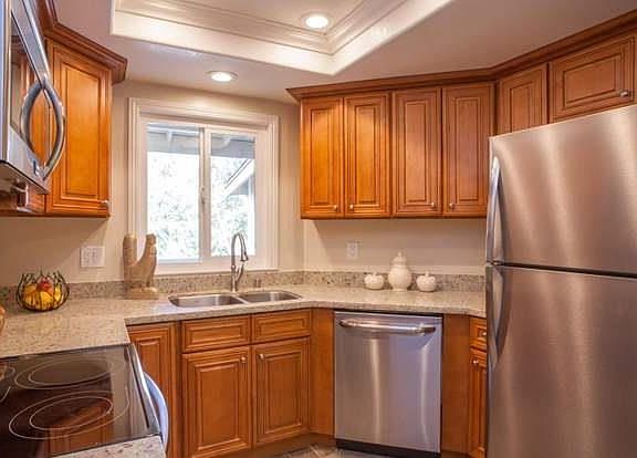 3rd image of 1070 Cedar Gables Dr