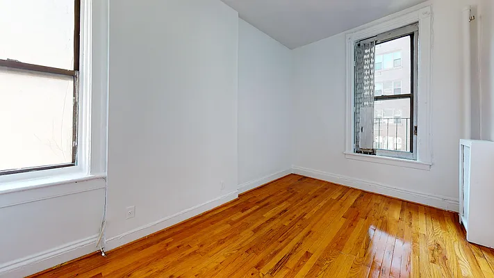 Rented by Bond New York | media 2