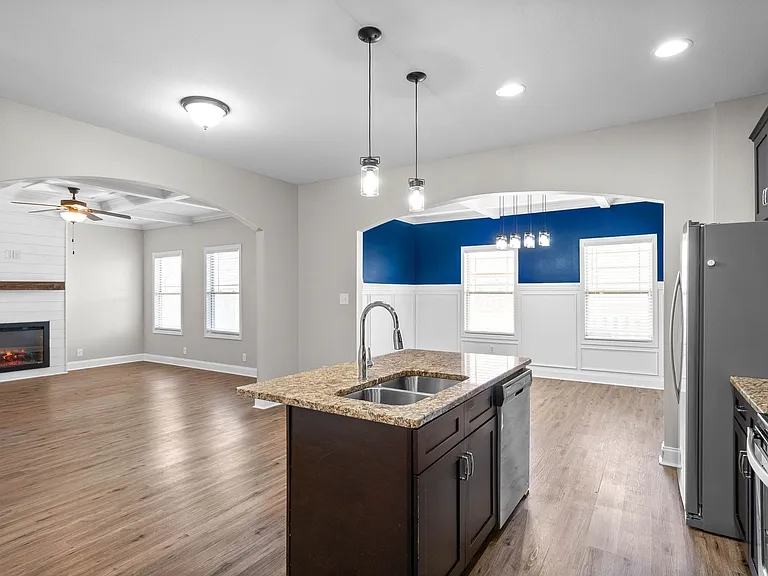 1236 Winterset Dr — Photo 12