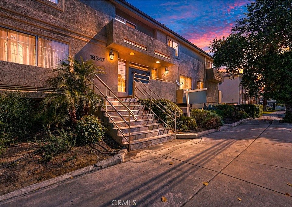 1st image of 18347 Saticoy St Unit 24