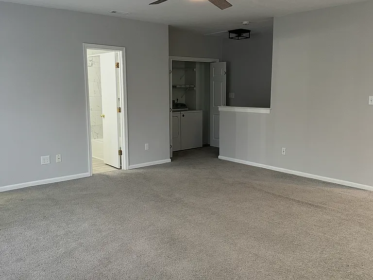 501 Thornloe Ln #A — Photo 12