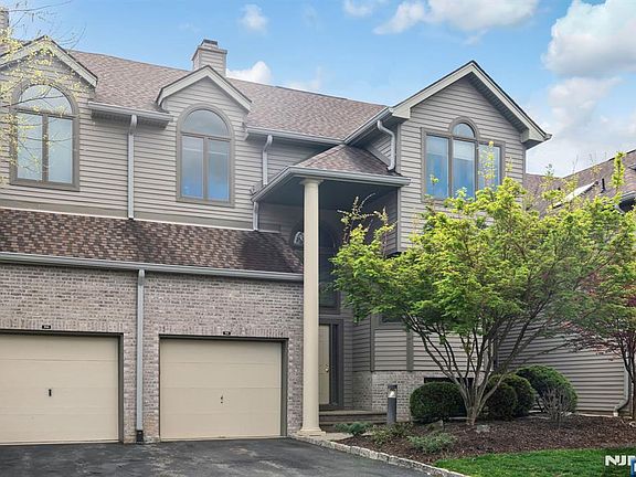 3rd image of 702 Holly Ct #T125