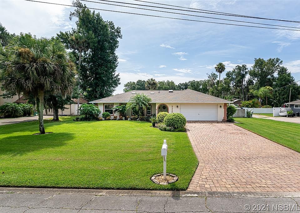 1st image of 2248 Doster Dr