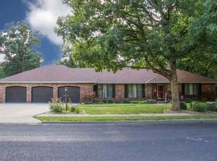 10519 N Sleepy Hollow Rd, Peoria, IL 61615