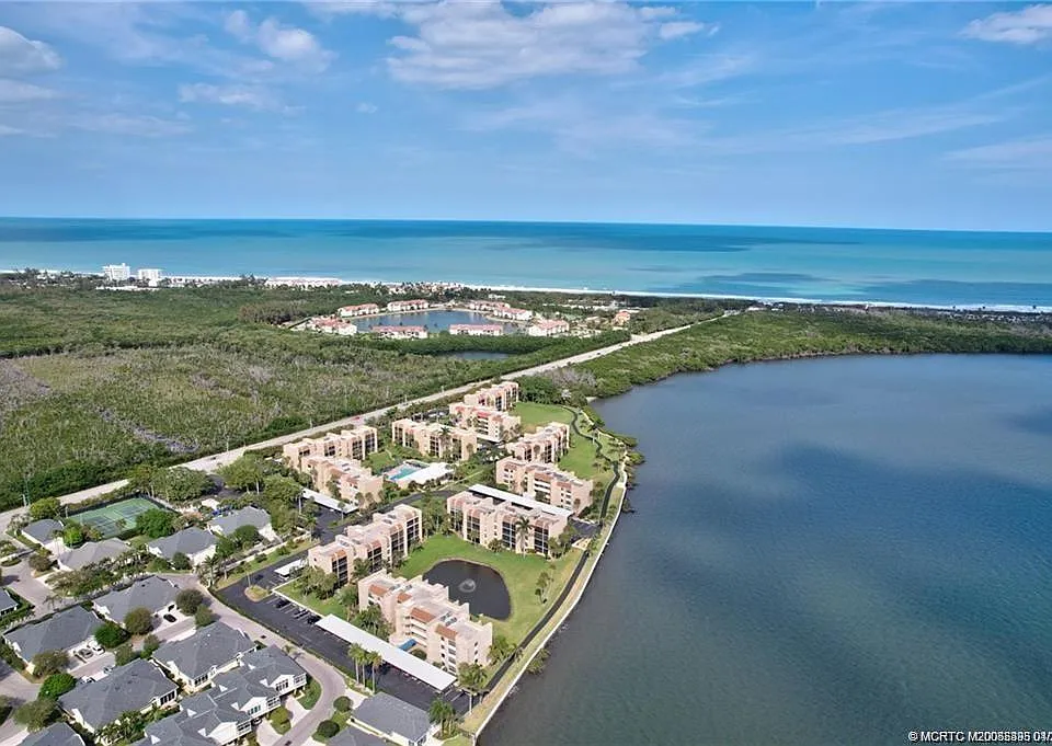 3432 NE Causeway Blvd #104