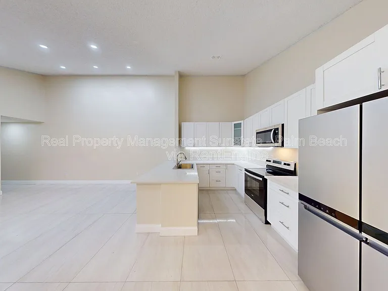 1080 Summit Place Cir #A — Photo 4