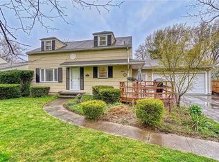 28 Alfonso Dr, Rochester, NY 14626