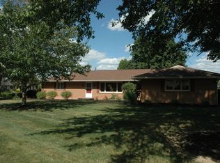 1203 Crestview Ave SW, New Philadelphia, OH 44663