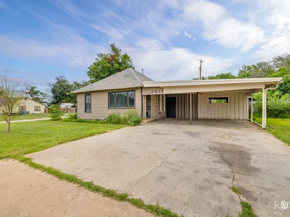 1011 S Crockett Ave, Sonora, TX 76950