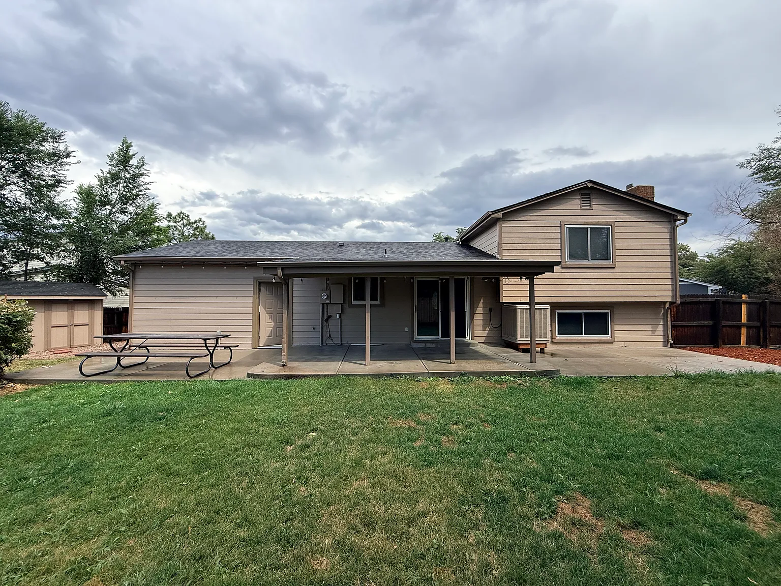 3 bed, 1376 sqft, $3,100 — Photo 3