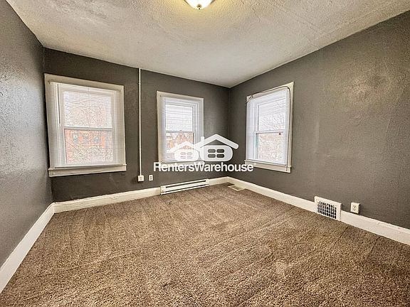 2nd image of 732 19th St