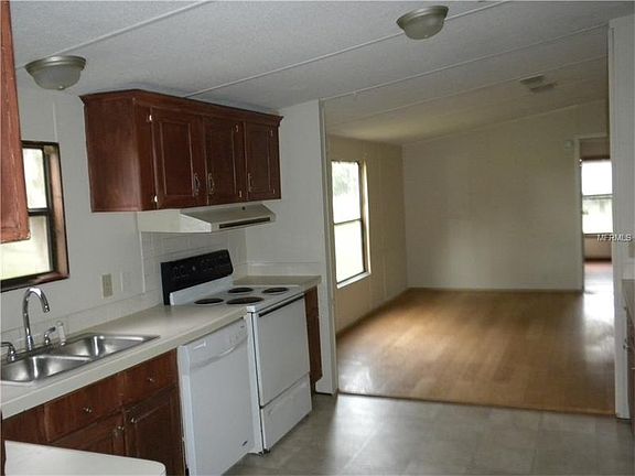 2nd image of 1109 Marty Ln