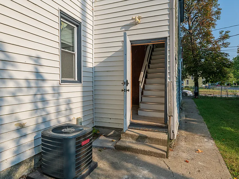 1036 Jackson St NW #2 — Photo 25