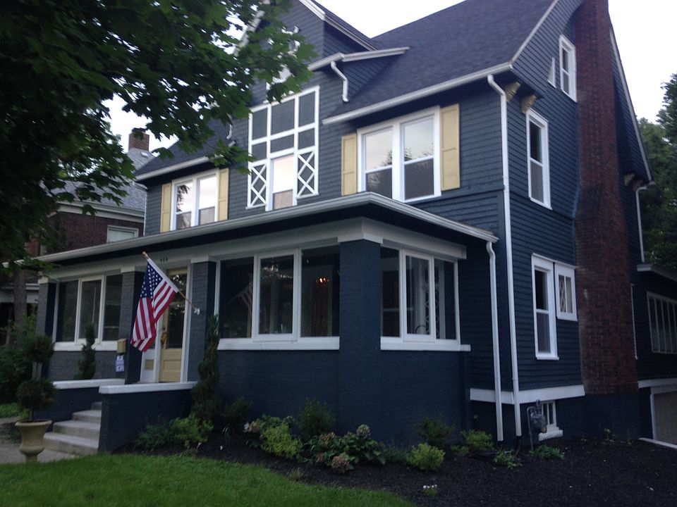 1st image of 904 Highland Ave