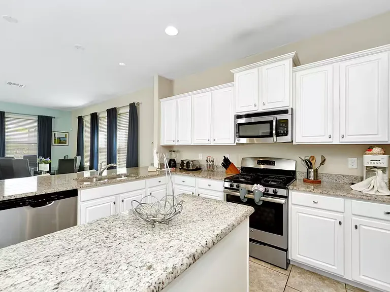 4139 Oaktree Dr — Photo 13