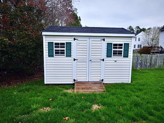 3rd image of 5504 Kimbermere Ct