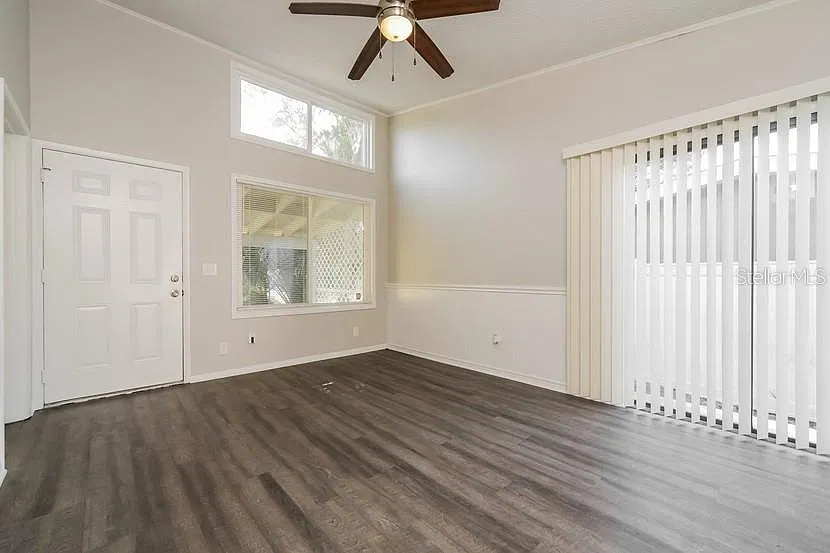 4 bed, 1250 sqft, $2,195 — Photo 4