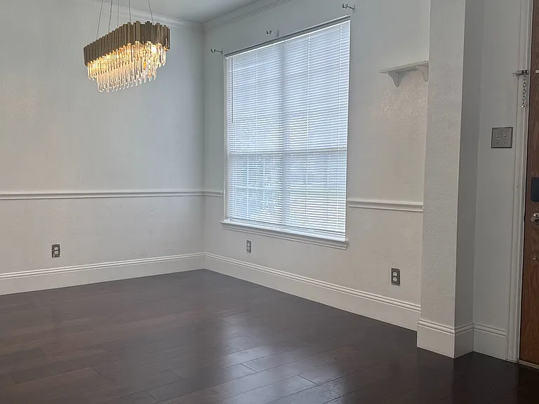 7848 Ravens Cliff Dr — Photo 6