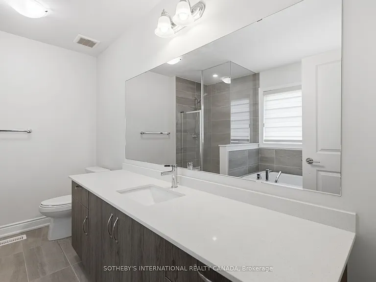 32 Bermondsey Way — Photo 28