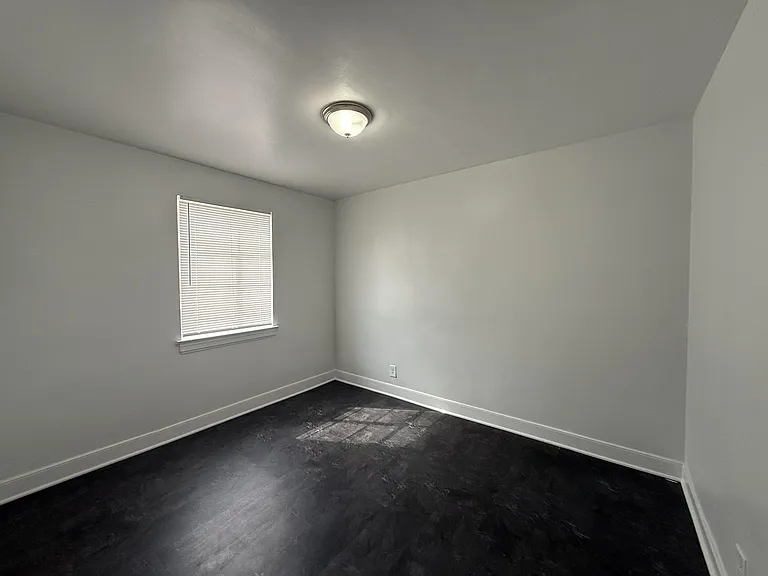 2331 Memorial Ave SW #10 — Photo 5