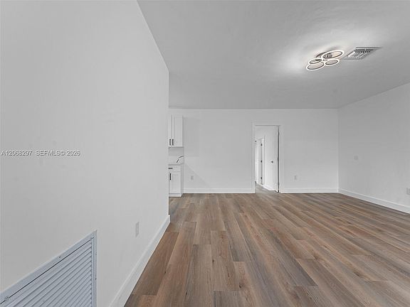 3rd image of 14545 Garden Dr