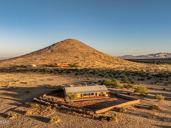 5th image of 7989 E Horse Ranch Rd