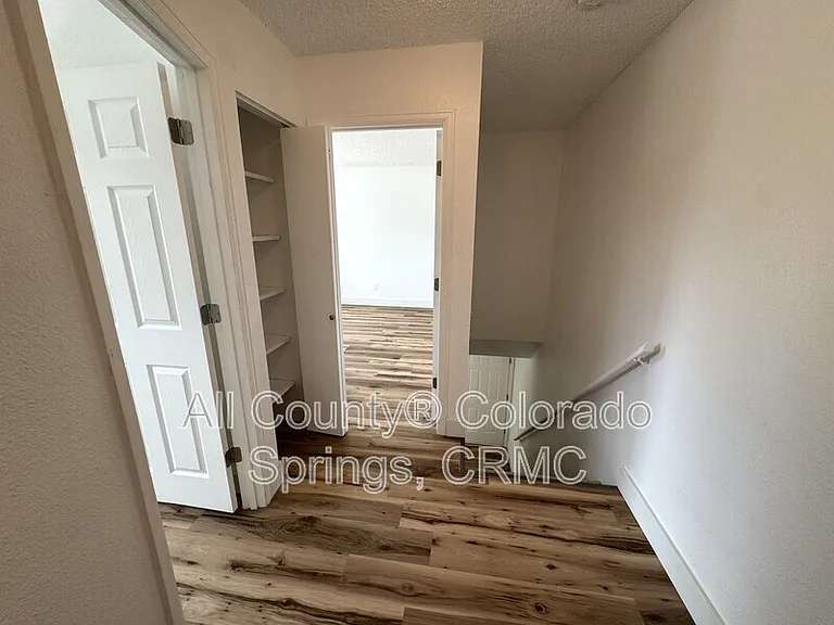 6676 Provincial Dr — Photo 12