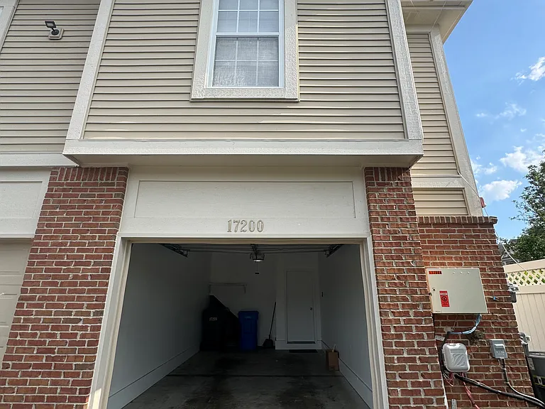 17200 Addington Dr — Photo 26