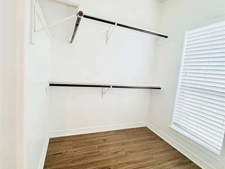 3846 Center St — Photo 24