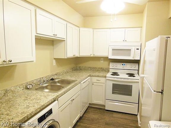 2nd image of 1834 Colonial Village Way