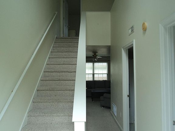 4th image of 34527 Oakley Ct